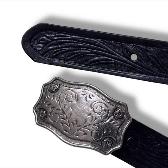 JUSTIN Black Tooled Top Grain Leather Belt Silver Tone Buckle & Accents - Picture 10 of 10